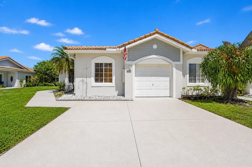 Unit for sale at 4701 SW 13th Street, Deerfield Beach, FL 33442