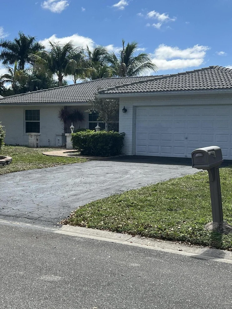 Unit for sale at 10740 NW 17th Manor, Coral Springs, FL 33071