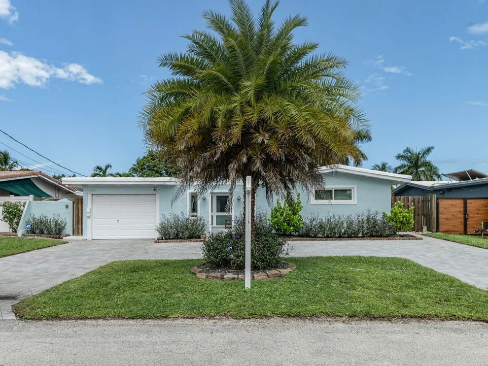 Unit for sale at 2436 Gulfstream Lane, Fort Lauderdale, FL 33312
