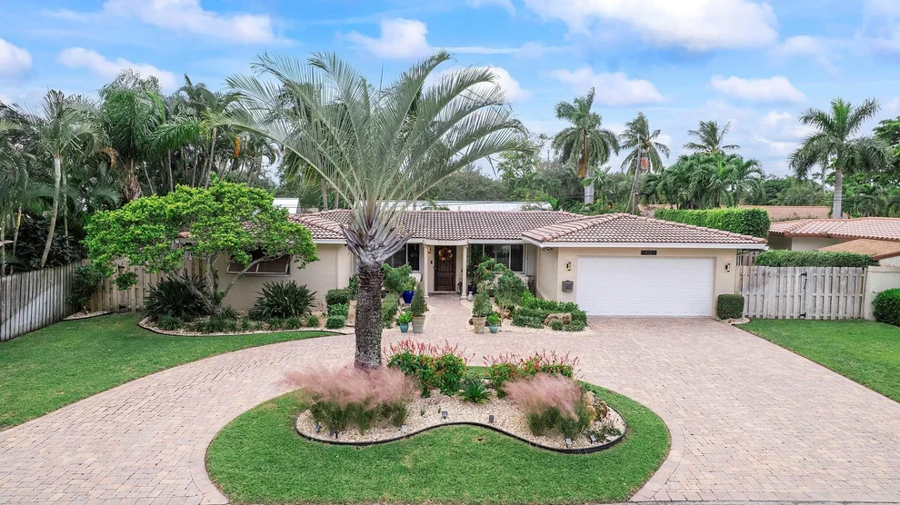 Unit for sale at 4121 NE 22nd Terrace, Lighthouse Point, FL 33064