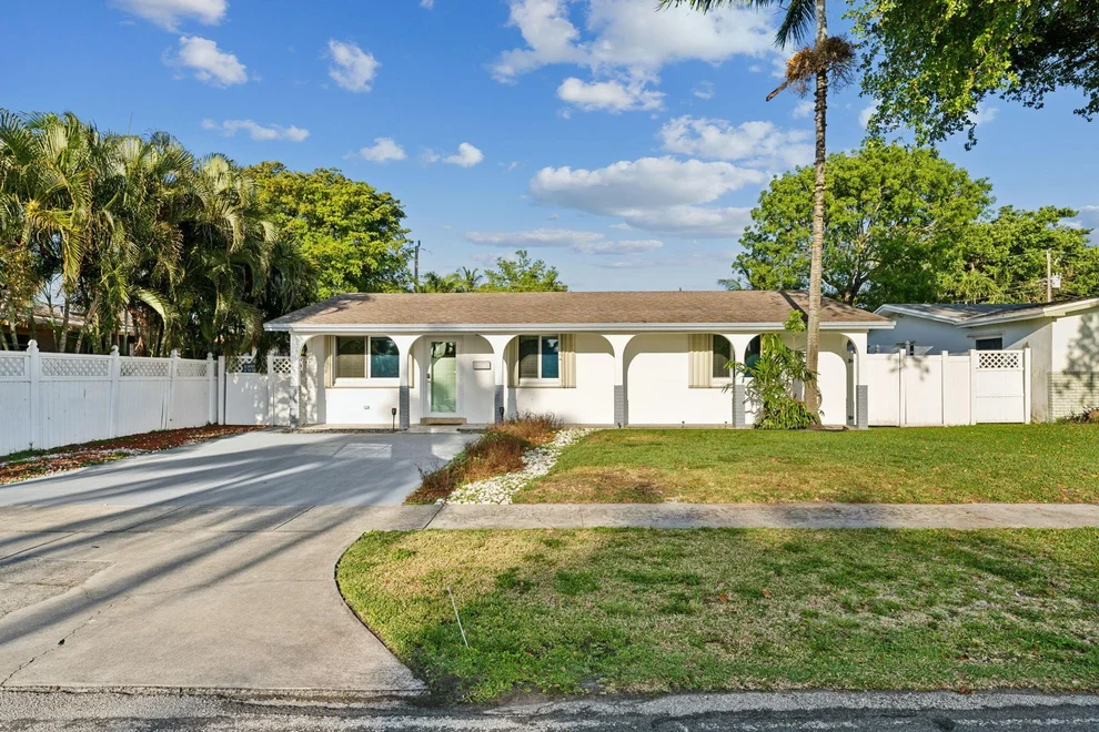 Unit for sale at 718 NW 9th Avenue, Dania Beach, FL 33004