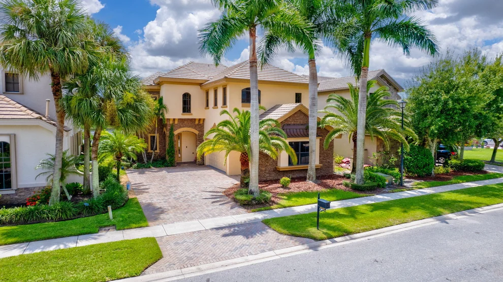 Unit for sale at 3459 Collonade Drive, Wellington, FL 33449