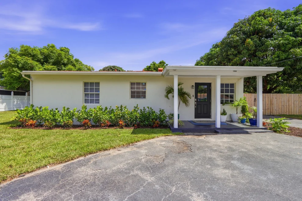 Unit for sale at 1900 CARISSA Road, Lake Clarke Shores, FL 33406