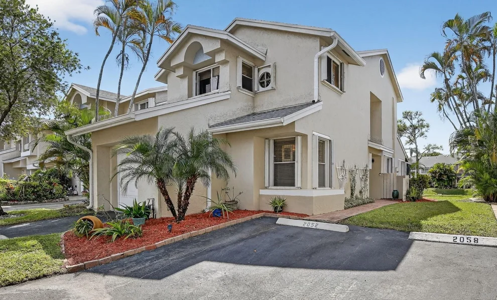 Unit for sale at 2052 Discovery Circle, Deerfield Beach, FL 33442