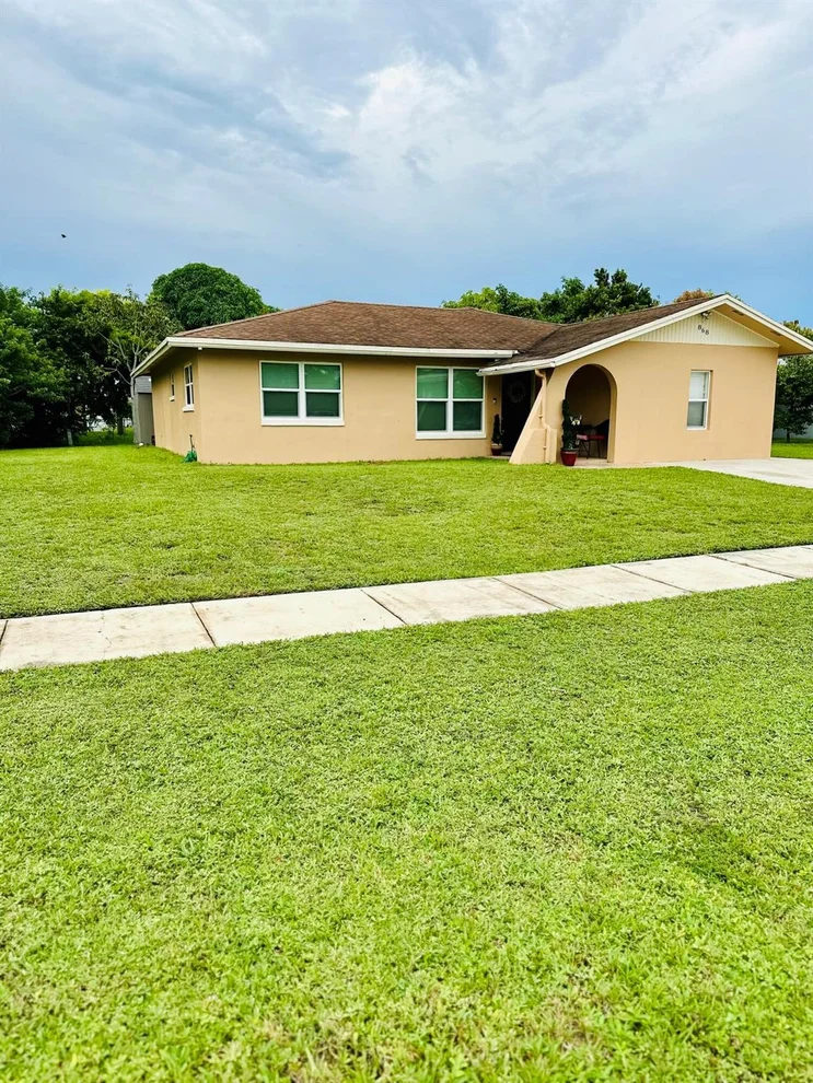 Unit for sale at 868 Gardenia Drive, Royal Palm Beach, FL 33411