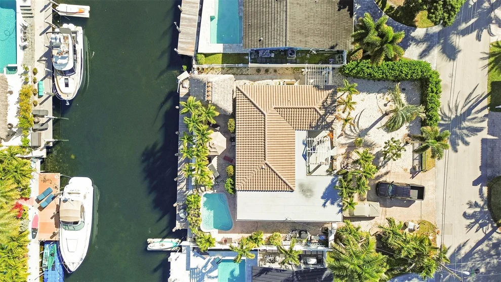 Unit for sale at 2401 SE 12th Street, Pompano Beach, FL 33062