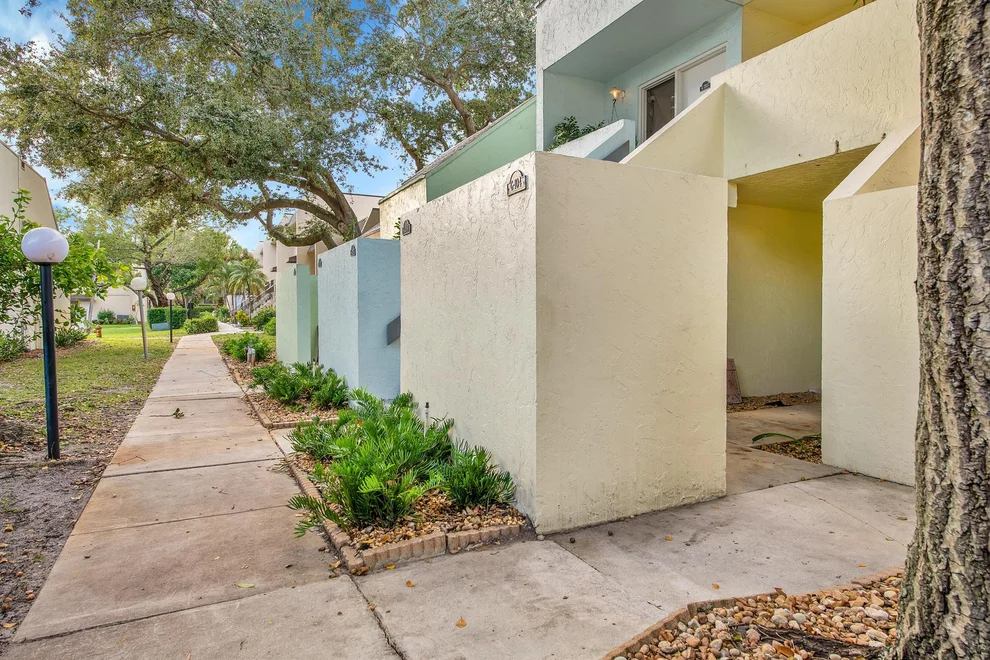 Unit for sale at 41 Deer Creek Road, Deerfield Beach, FL 33442