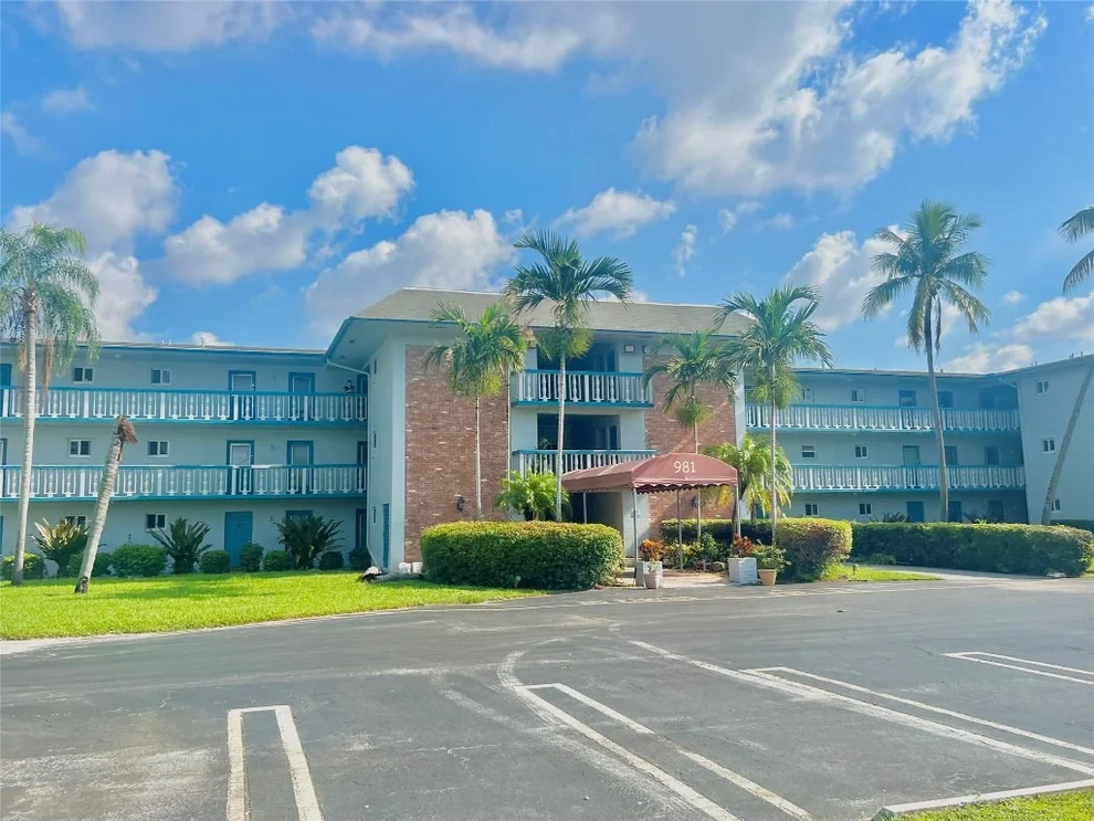 Unit for sale at 981 Hillcrest Court, Hollywood, FL 33021
