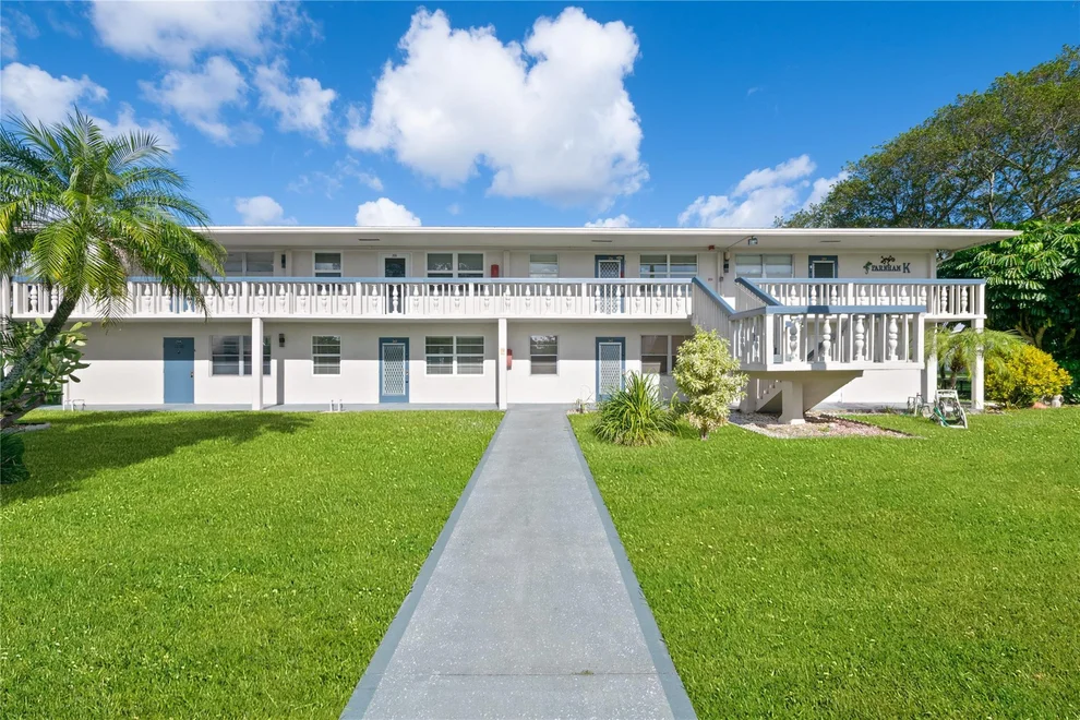 Unit for sale at 243 N Farnham K, Deerfield Beach, FL 33442