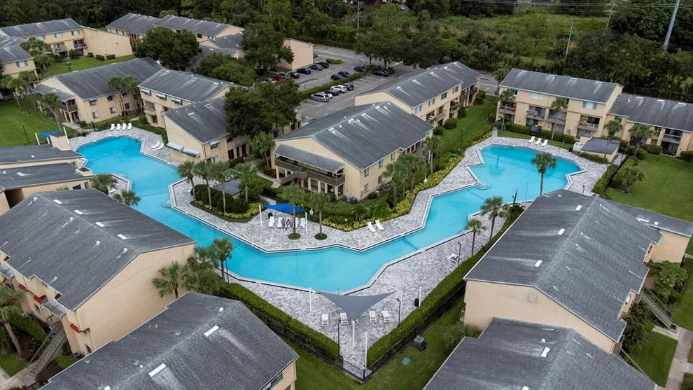 Unit for sale at 4269 S Semoran Boulevard, Orlando, FL 32822