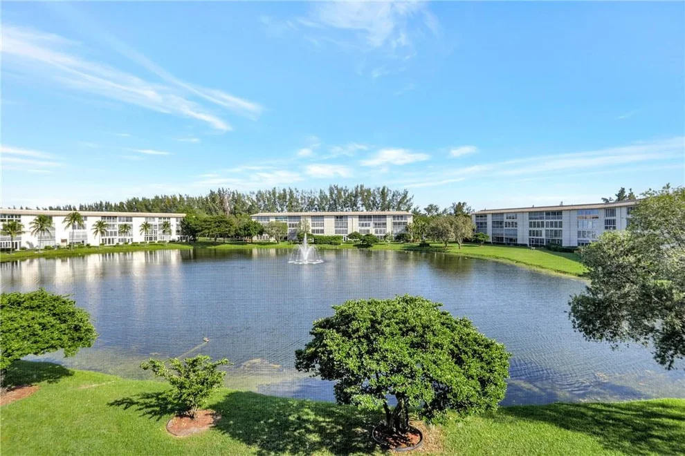 Unit for sale at 1902 Bermuda Circle, Coconut Creek, FL 33066