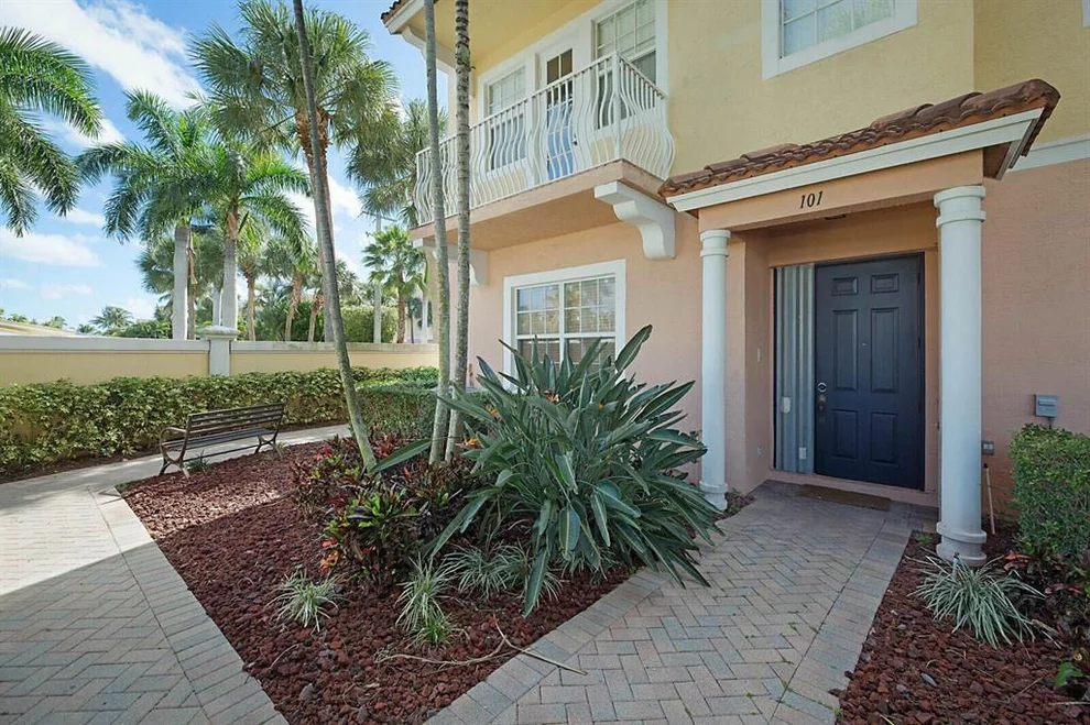 Unit for sale at 101 Harbors Way, Boynton Beach, FL 33435