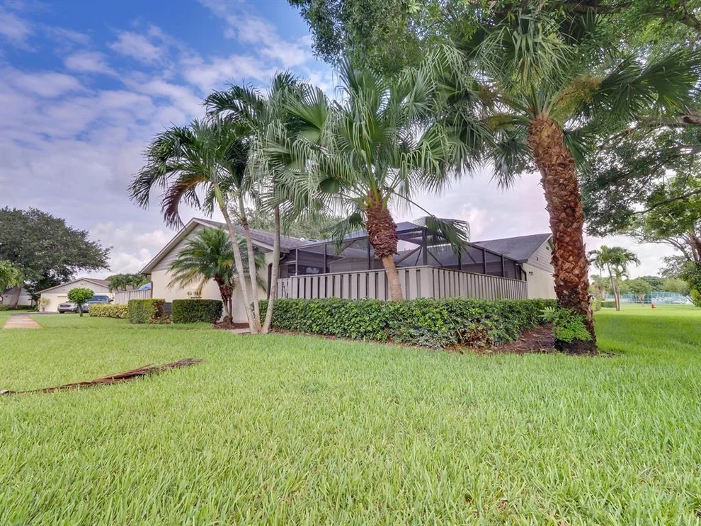 Unit for sale at 1433 Captains Walk, Fort Pierce, FL 34950