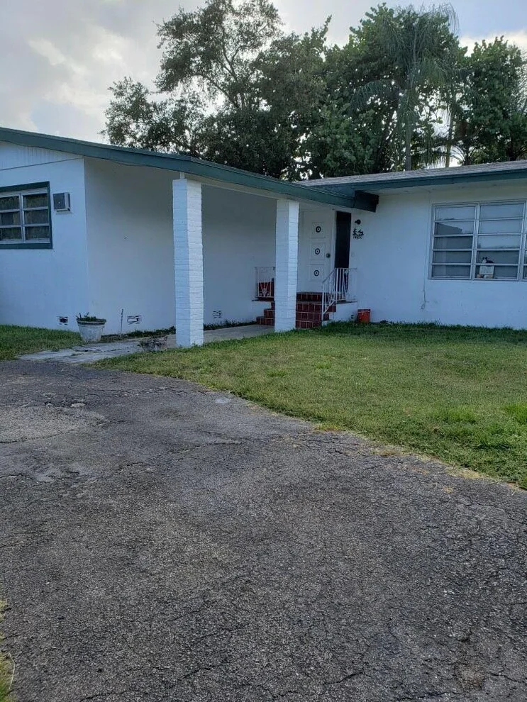 Unit for sale at 14930 NW 10th Place, Miami, FL 33168
