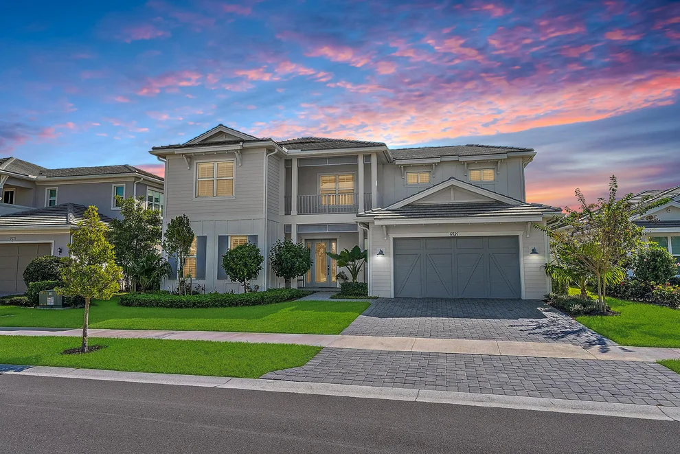 Unit for sale at 9316 Crestview Circle, Palm Beach Gardens, FL 33412