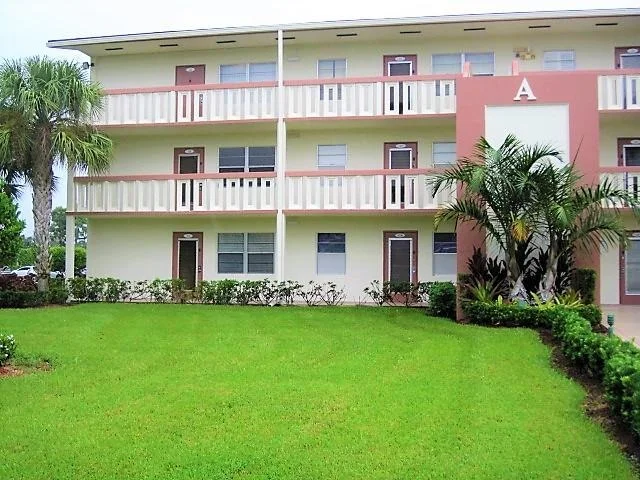 Unit for sale at 28 Preston A, Boca Raton, FL 33434