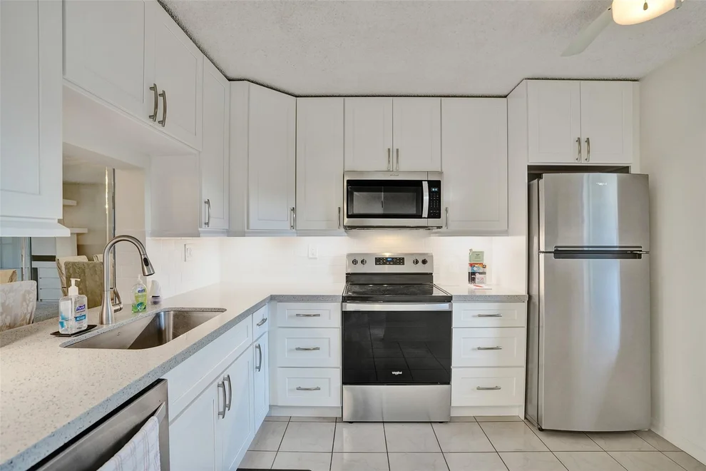 Unit for sale at 2900 NW 42nd Avenue, Coconut Creek, FL 33066
