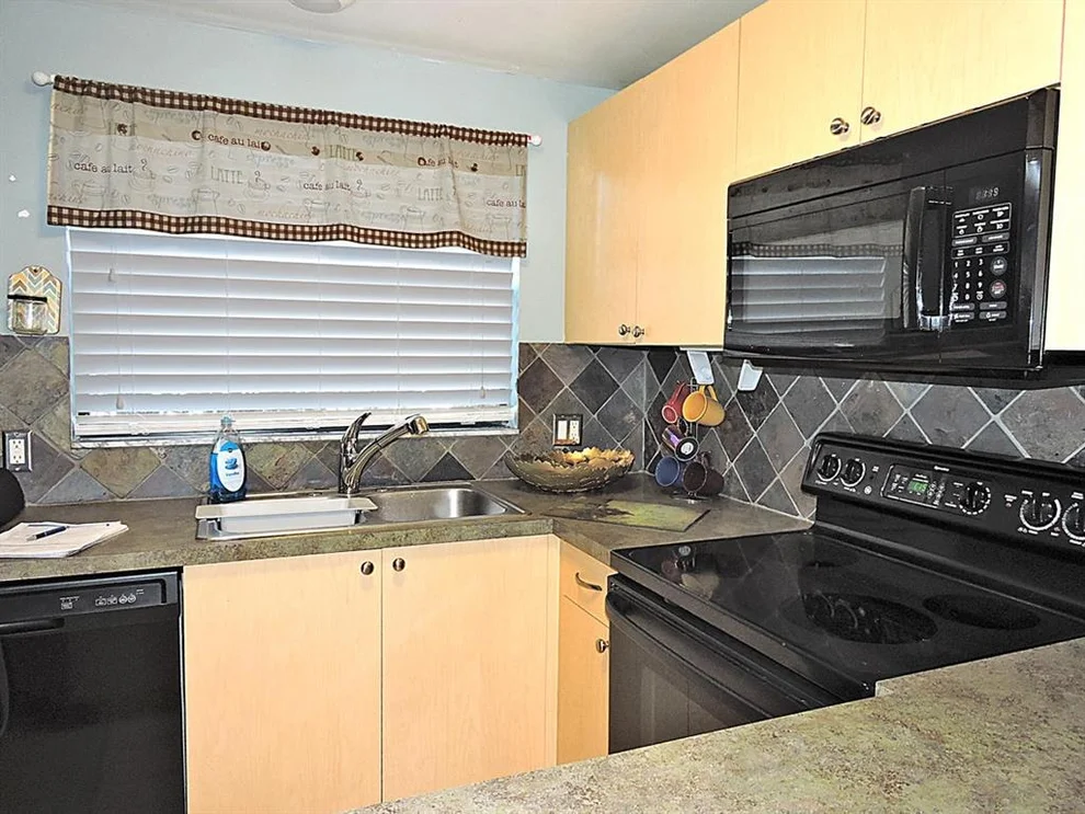 Unit for sale at 5330 Elmhurst Road E, West Palm Beach, FL 33417