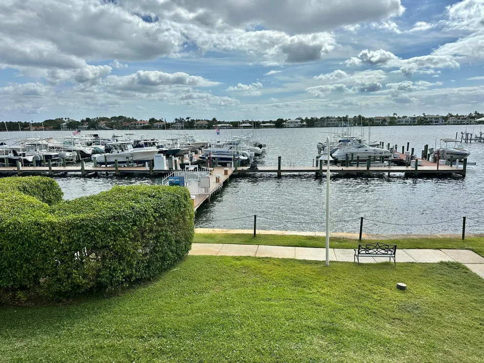 Unit for sale at 167 Yacht Club Way, Hypoluxo, FL 33462