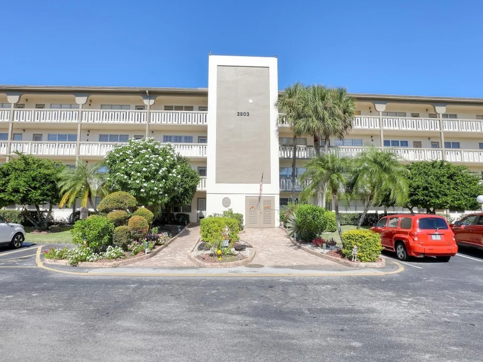 Unit for sale at 2903 Victoria Circle, Coconut Creek, FL 33066