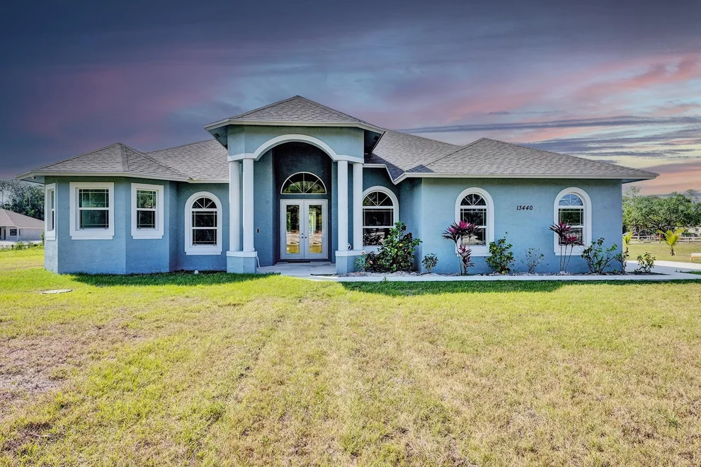 Unit for sale at 13440 60th Street N, West Palm Beach, FL 33411