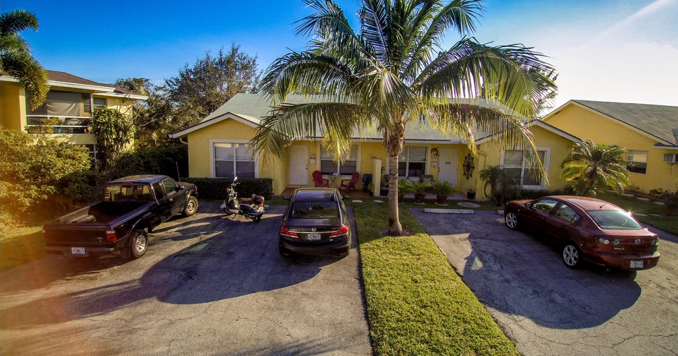 Unit for sale at 630 SE 2nd Avenue, Boynton Beach, FL 33435