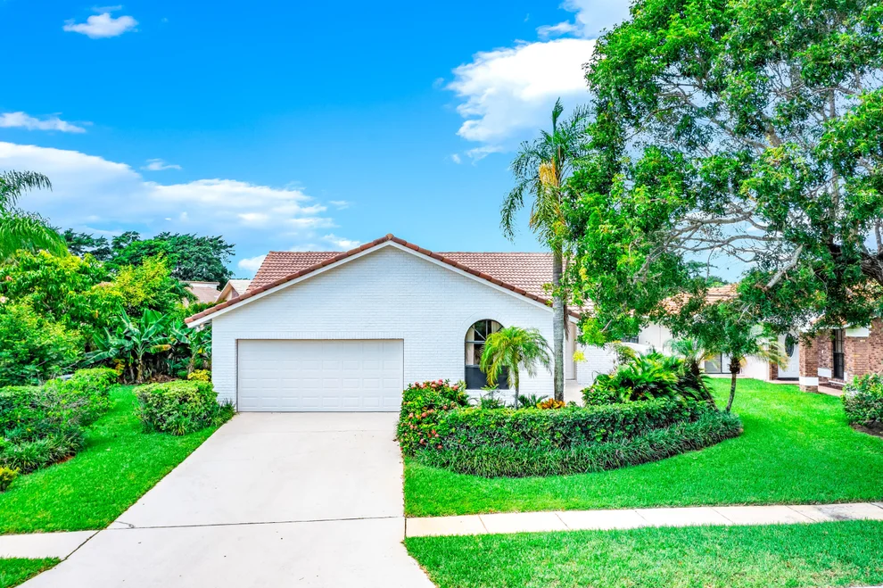 Unit for sale at 19599 Sea Pines Way, Boca Raton, FL 33498