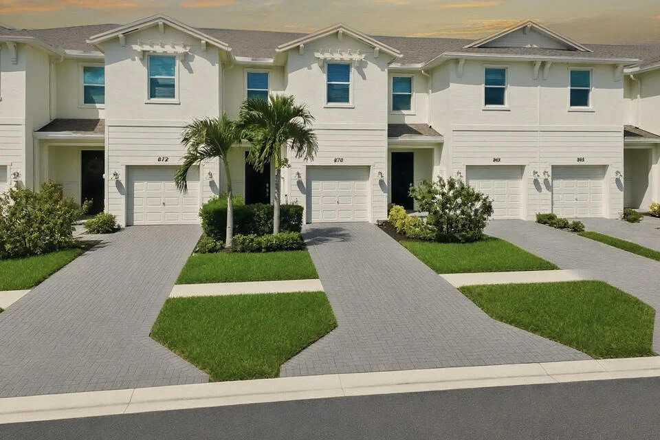 Unit for sale at 870 SE Grovebush Lane, Port St Lucie, FL 34984