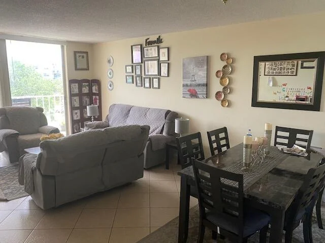 Unit for sale at 480 Executive Center Drive, West Palm Beach, FL 33401