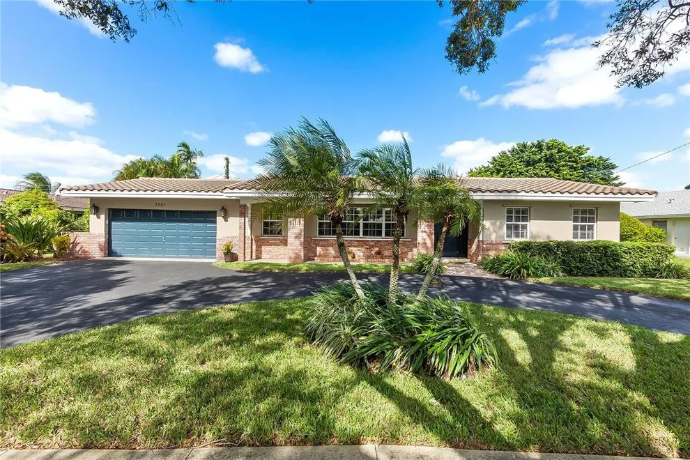 Unit for sale at 7501 NW 7th Street, Plantation, FL 33317