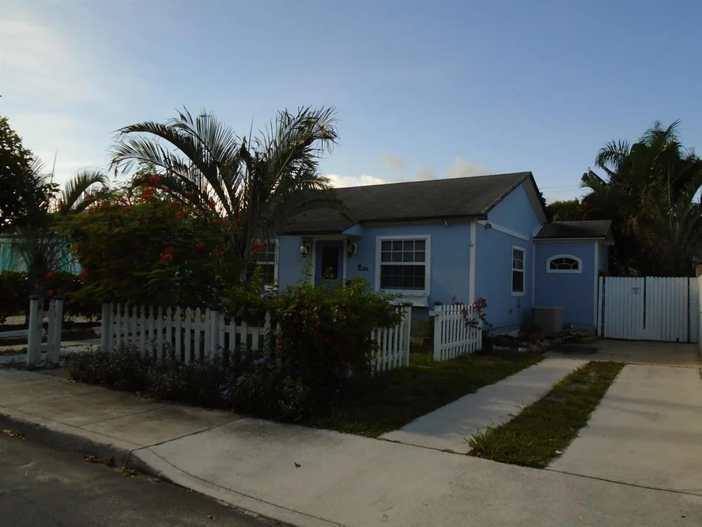 Unit for sale at 816 Dobbins Street, West Palm Beach, FL 33405