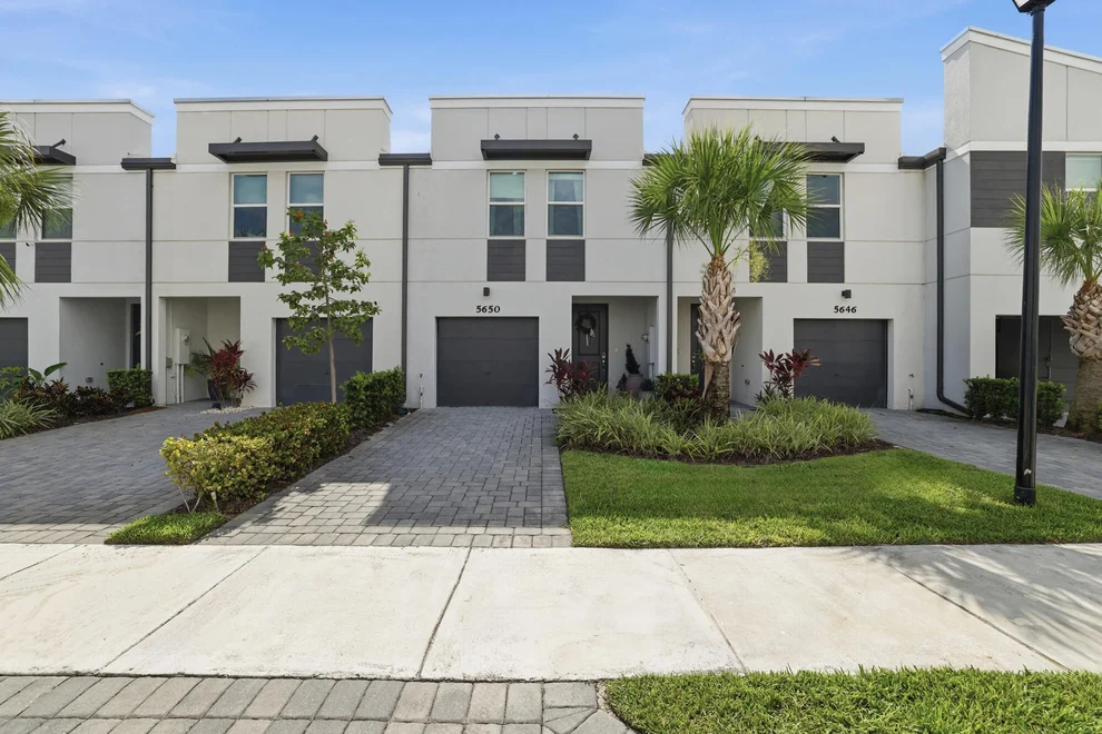Unit for sale at 5650 Enclave Drive, Mangonia Park, FL 33407