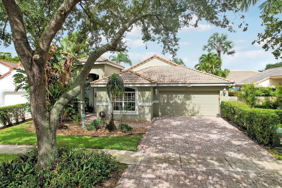 Unit for sale at 10043 Diamond Lake Road, Boynton Beach, FL 33437