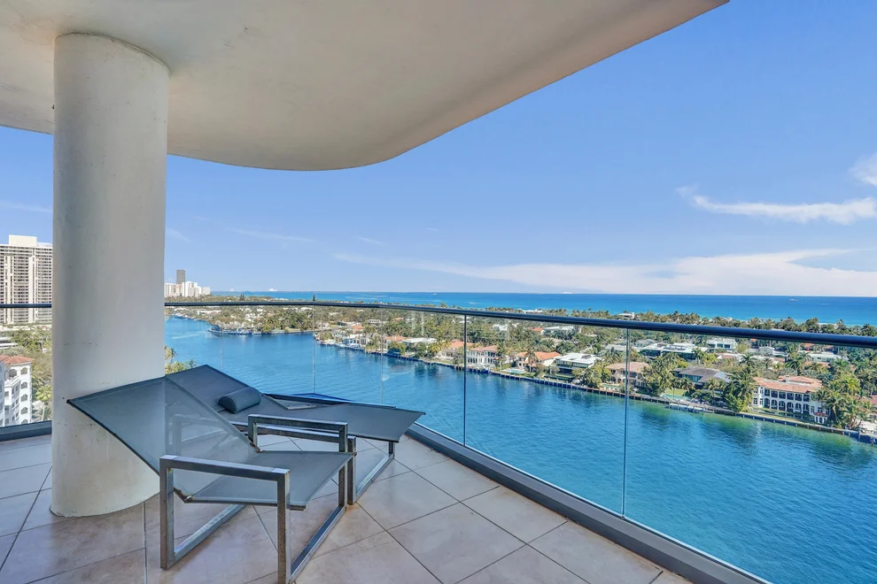 Unit for sale at 19707 Turnberry Way, Aventura, FL 33180