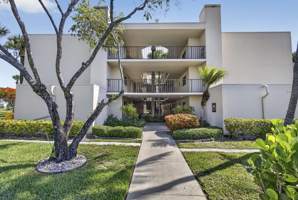 Unit for sale at 5340 Las Verdes Circle, Delray Beach, FL 33484