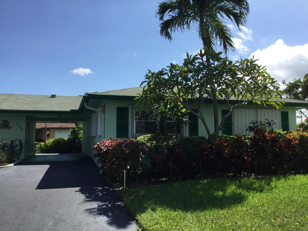 Unit for sale at 606 Hummingbird Lane, Delray Beach, FL 33445