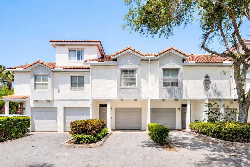 Unit for sale at 2052 Alta Meadows Lane, Delray Beach, FL 33444