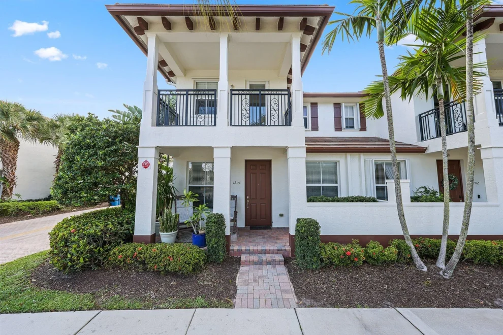 Unit for sale at 4651 Mimosa Terrace, Coconut Creek, FL 33073