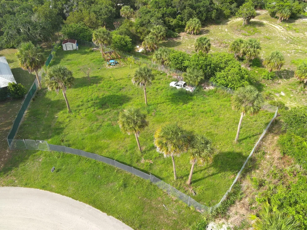 Unit for sale at 1130 SW 3rd Ct Court SW, Vero Beach, FL 32962