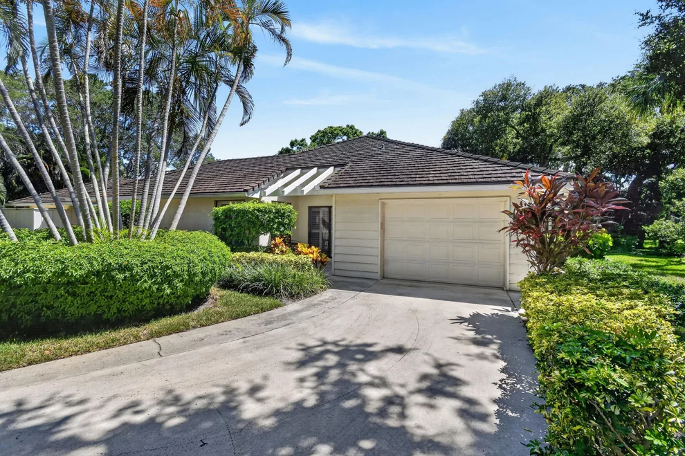 Unit for sale at 11453 SHADY OAKS Lane, North Palm Beach, FL 33408
