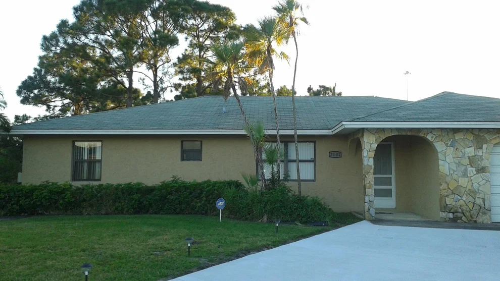 Unit for sale at 2102 SW Burman Lane, Port St Lucie, FL 34984