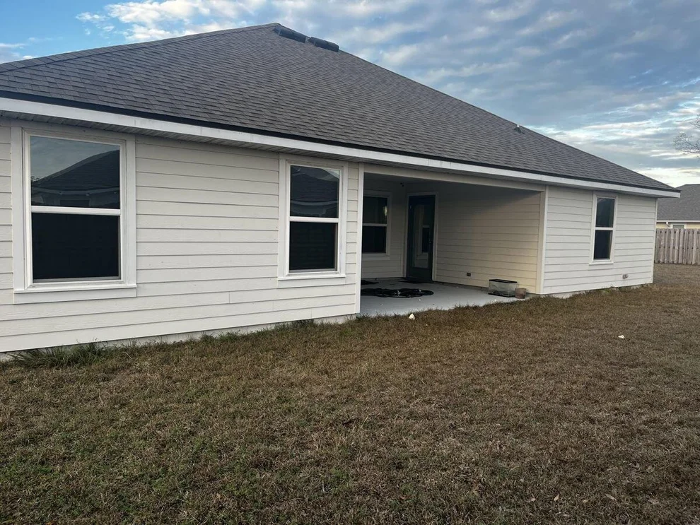 Unit for sale at 17 E Sycamore Trail, Crawfordville, FL 32327