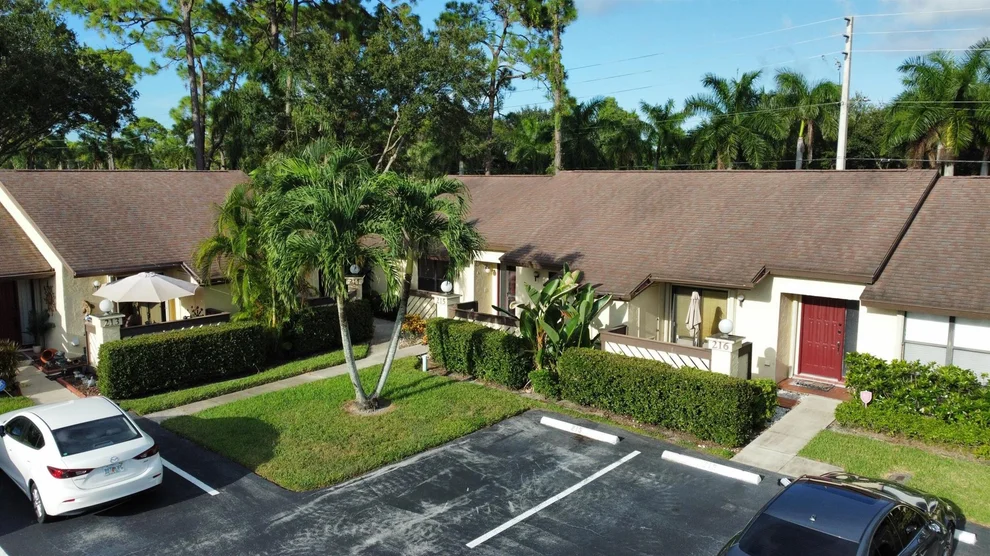 Unit for sale at 215 Thorn Apple Court, Royal Palm Beach, FL 33411