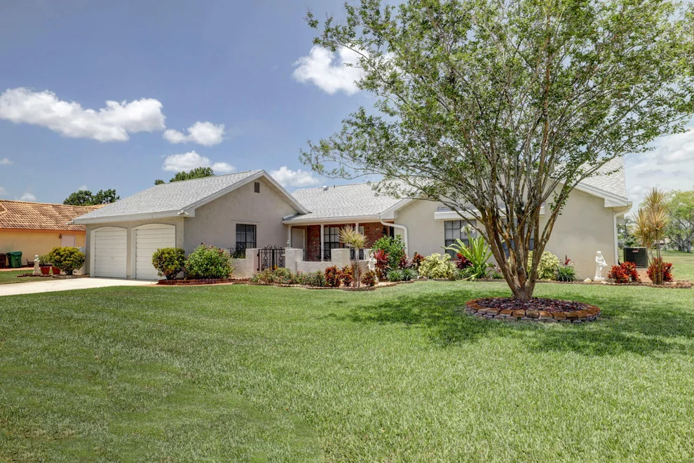 Unit for sale at 2452 SE Gowin Dr Drive, Port St Lucie, FL 34952