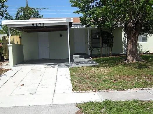 Unit for sale at 5272 NE 5th Avenue, Oakland Park, FL 33334