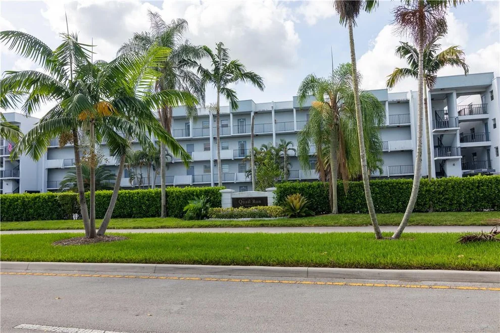 Unit for sale at 2998 E Sunrise Lakes Drive, Sunrise, FL 33322