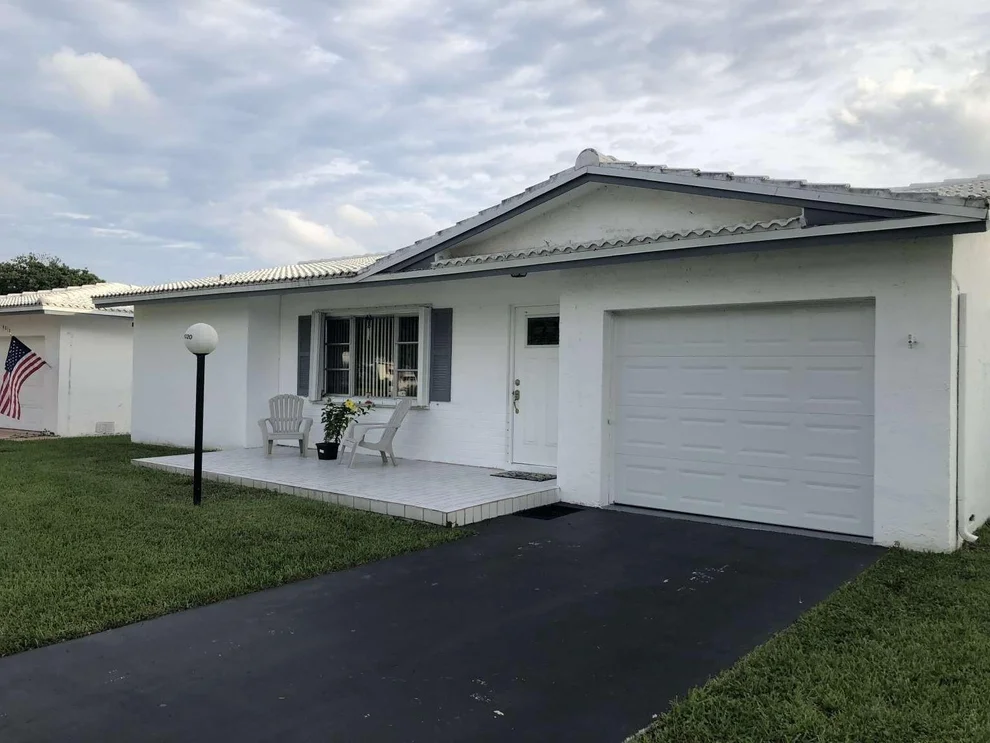Unit for sale at 9020 NW 17th Street, Plantation, FL 33322