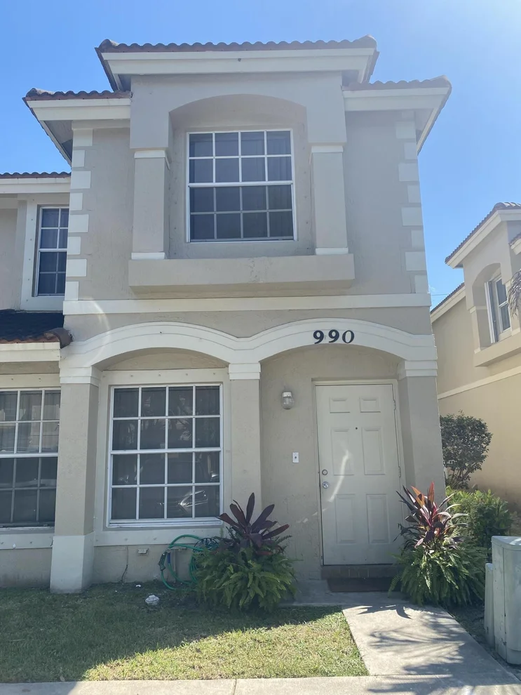 Unit for sale at 990 Summit Lake Drive, West Palm Beach, FL 33406
