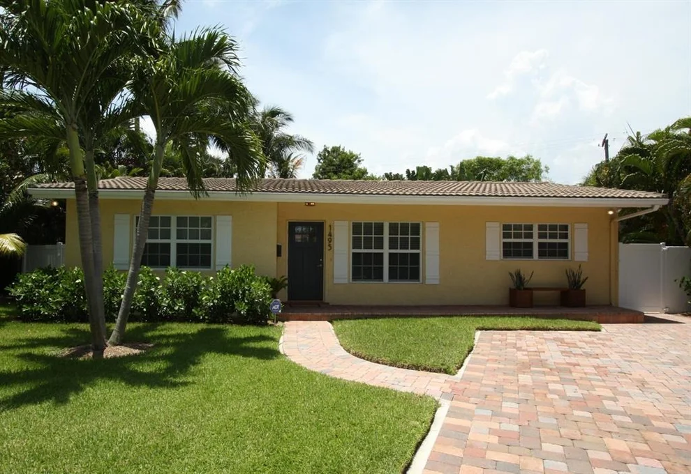 Unit for sale at 1495 NE 4th Avenue, Boca Raton, FL 33432