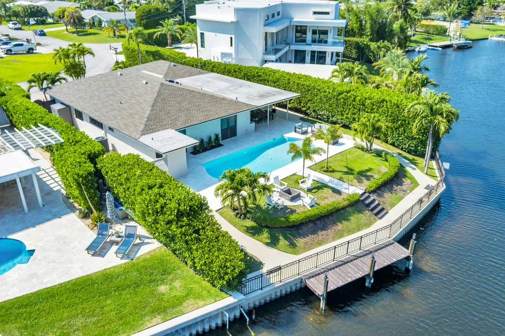 Unit for sale at 7730 Beta Circle E, Lake Clarke Shores, FL 33406